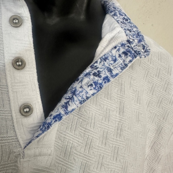 Lloyd & Jefferson Contrast Button Down Polo Small Gently worn 70% polyester - Picture 2 of 4